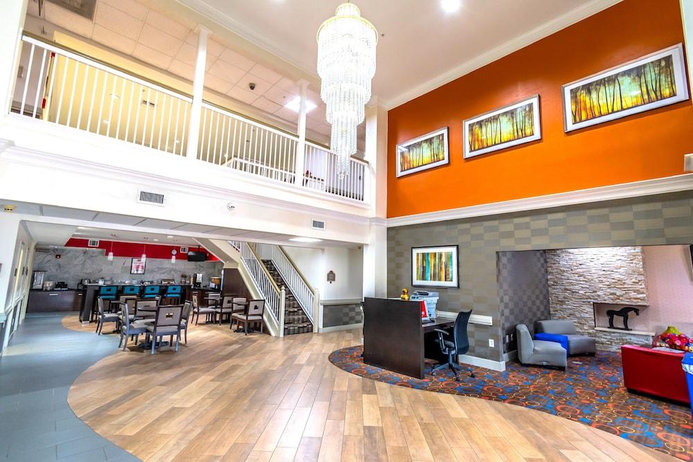 Econo Lodge Inn & Suites East Houston I-10 Eksteriør bilde